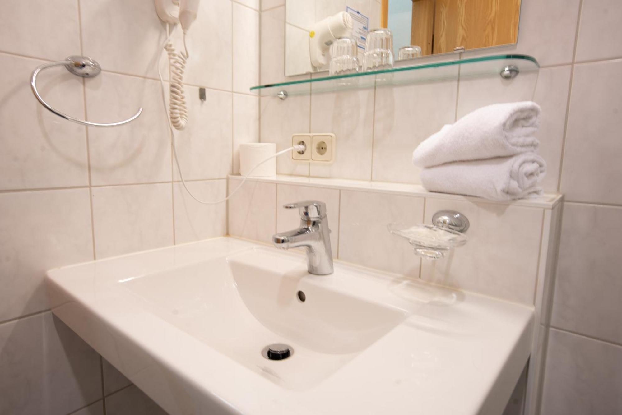 קירכהם Appartement Hotel Finkenhof מראה חיצוני תמונה